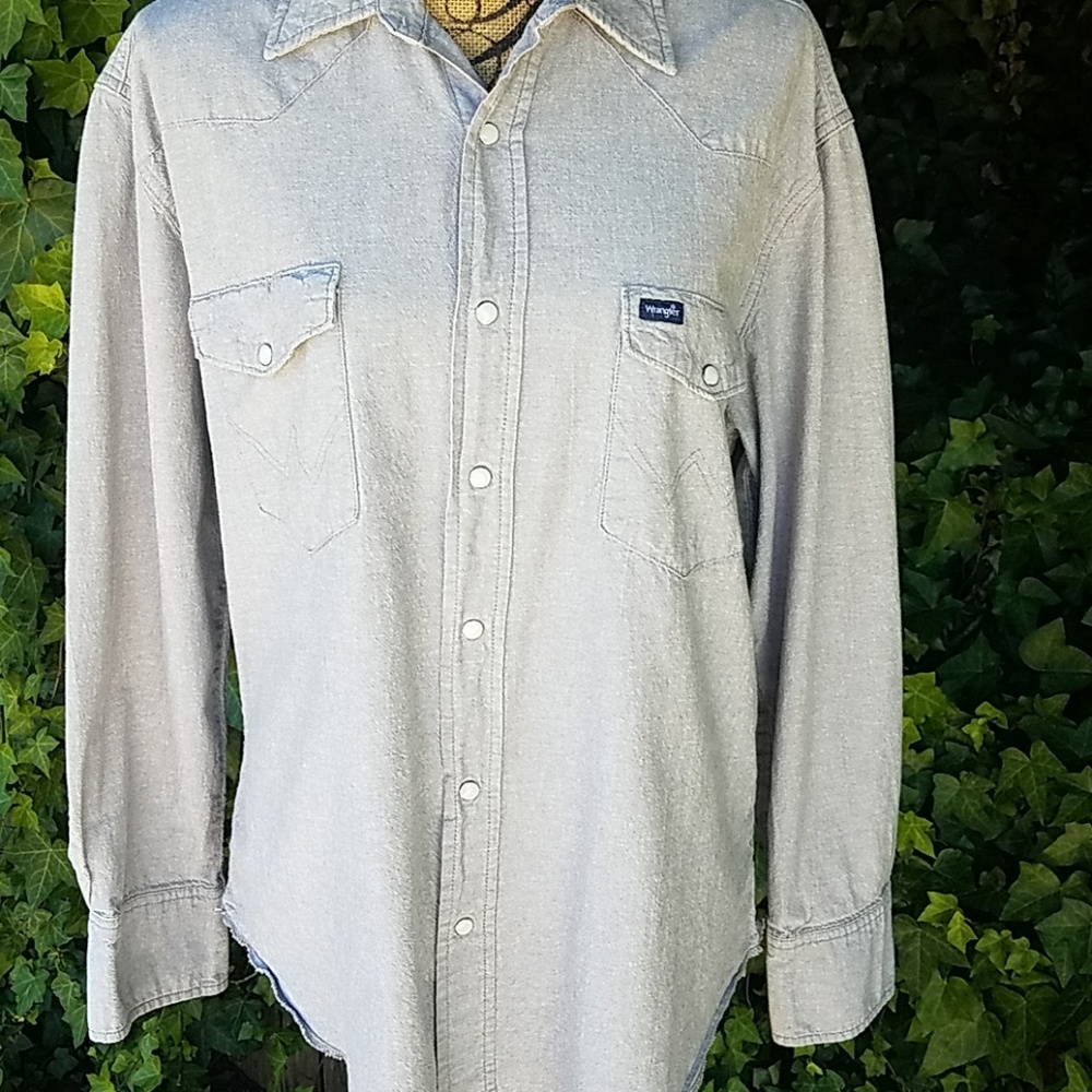 Wrangler 100% Cotton snap button down Sz XL